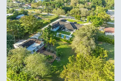 10398 SW 64th St, Miami, FL 33173 - Photo 93