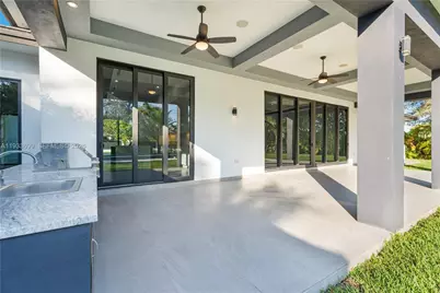 10398 SW 64th St, Miami, FL 33173 - Photo 57