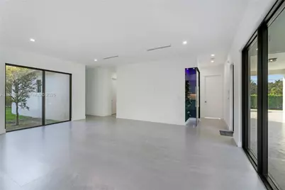 10398 SW 64th St, Miami, FL 33173 - Photo 23