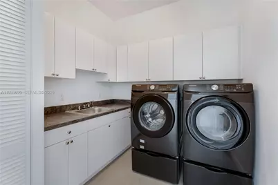 10398 SW 64th St, Miami, FL 33173 - Photo 29