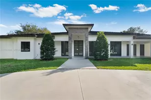 10398 SW 64th St, Miami, FL 33173 - Photo 9