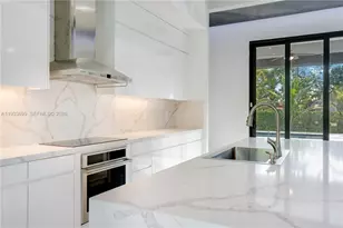 10398 SW 64th St, Miami, FL 33173 - Photo 21