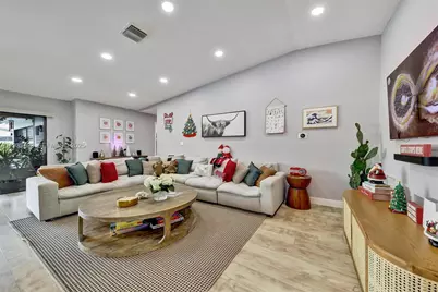 8519 Ramblewood Dr, Coral Springs, FL 33071 - Photo 15