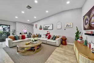 8519 Ramblewood Dr, Coral Springs, FL 33071 - Photo 15