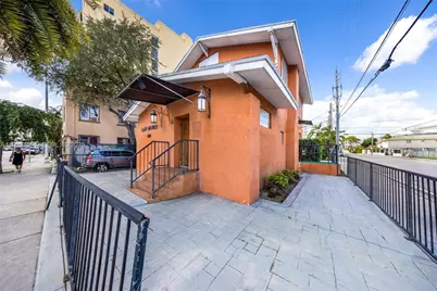 242 NW 12th Ave, Miami, FL 33128 - Photo 3