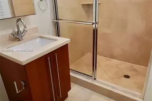 79 SW 12th St, Miami, FL 33130 - Photo 7