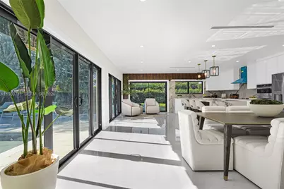 13800 SW 79th Ct, Palmetto Bay, FL 33158 - Photo 7