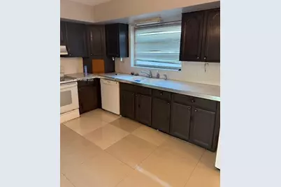 3924 Hayes St, Hollywood, FL 33021 - Photo 9