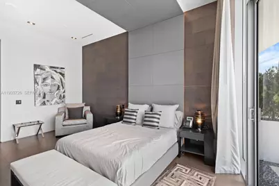 200 Biscayne Boulevard Way #PH-5404, Miami, FL 33131 - Photo 37