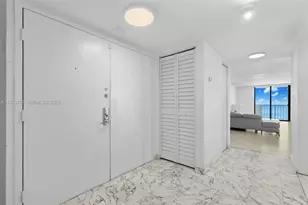4301 Collins Ave, Miami Beach, FL 33140 - Photo 23