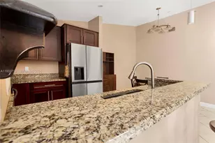 3074 S Oakland Forest Dr, Oakland Park, FL 33309 - Photo 5