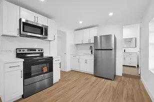 2419 Coolidge St, Hollywood, FL 33020 - Photo 9