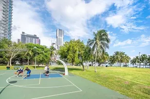 1900 N Bayshore Dr, Miami, FL 33132 - Photo 35