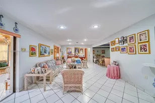 3585 SW 107th Ct, Miami, FL 33165 - Photo 13