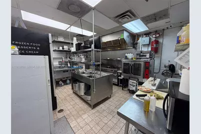 7500 NW 25th St, Miami, FL 33122 - Photo 3