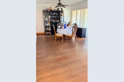 1100 NE 110th St, Miami, FL 33161 - Photo 9