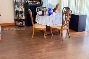 1100 NE 110th St, Miami, FL 33161 - Photo 9