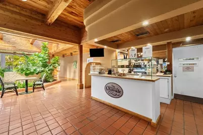 1000 Quayside Ter #806, Miami, FL 33138 - Photo 25