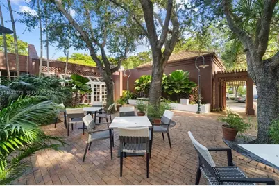 1000 Quayside Ter #806, Miami, FL 33138 - Photo 23