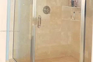 1000 Quayside Terrace, Miami, FL 33138 - Photo 5