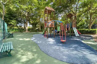 1000 Quayside Ter #806, Miami, FL 33138 - Photo 41