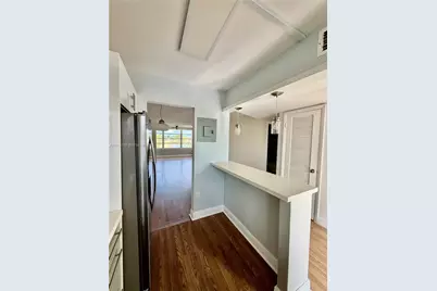 8350 Sunrise Lakes Blvd #202, Sunrise, FL 33322 - Photo 3