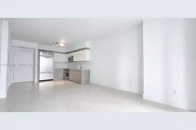 1300 Brickell Bay Dr #1106, Miami, FL 33131 - Photo 3