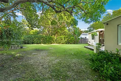 125 NW 88th St, El Portal, FL 33150 - Photo 27