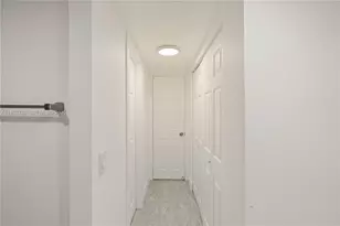 1301 NE Miami Gardens Dr, Miami, FL 33179 - Photo 21