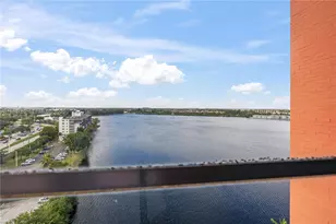 1301 NE Miami Gardens Dr, Miami, FL 33179 - Photo 31