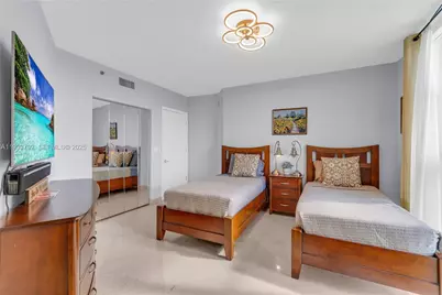 19111 Collins Ave #1607, Sunny Isles Beach, FL 33160 - Photo 17