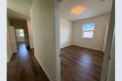 3501 W 92nd Pl, Hialeah, FL 33018 - Photo 11