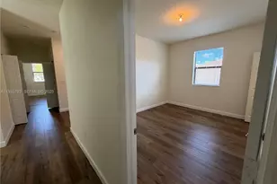 3501 W 92nd Pl, Hialeah, FL 33018 - Photo 11