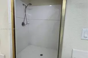 10710 NW 66th St, Doral, FL 33178 - Photo 5