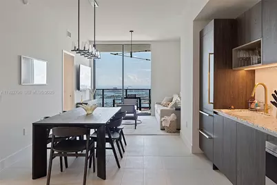 159 NE 6th St #5015, Miami, FL 33132 - Photo 3