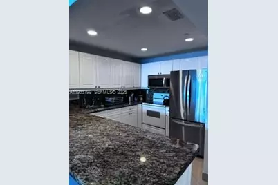 2301 Collins Ave #1025, Miami Beach, FL 33139 - Photo 7