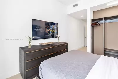 159 NE 6th St #5016, Miami, FL 33132 - Photo 39