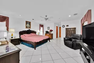 165 W 50th St, Hialeah, FL 33012 - Photo 21