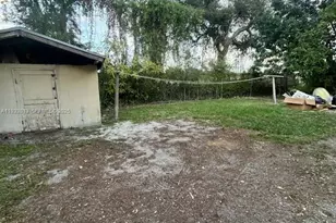 561 NW 113th St, Miami Shores, FL 33168 - Photo 39