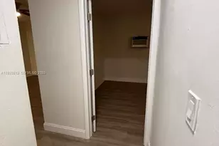 561 NW 113th St, Miami Shores, FL 33168 - Photo 7