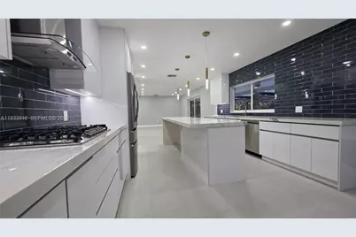 10540 SW 125th St, Miami, FL 33176 - Photo 11