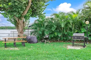 880 NE 69th St, Miami, FL 33138 - Photo 27