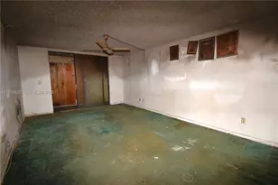 2840 Somerset Dr, Lauderdale Lakes, FL 33311 - Photo 5