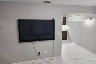 9360 SW 168th St, Palmetto Bay, FL 33157 - Photo 11