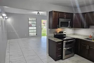 9362 SW 168th St, Palmetto Bay, FL 33157 - Photo 13