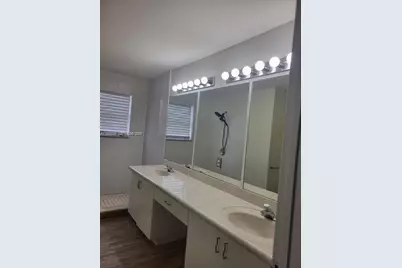 13012 NW 8th St, Pembroke Pines, FL 33028 - Photo 7