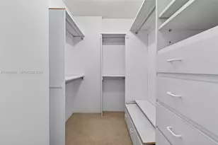 4000 Island Blvd, Aventura, FL 33160 - Photo 19