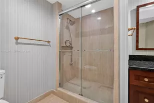 4000 Island Blvd, Aventura, FL 33160 - Photo 29