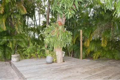 165 NE 98th St, Miami Shores, FL 33138 - Photo 25