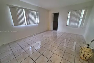 13355 SW 9th Ct, Pembroke Pines, FL 33027 - Photo 7